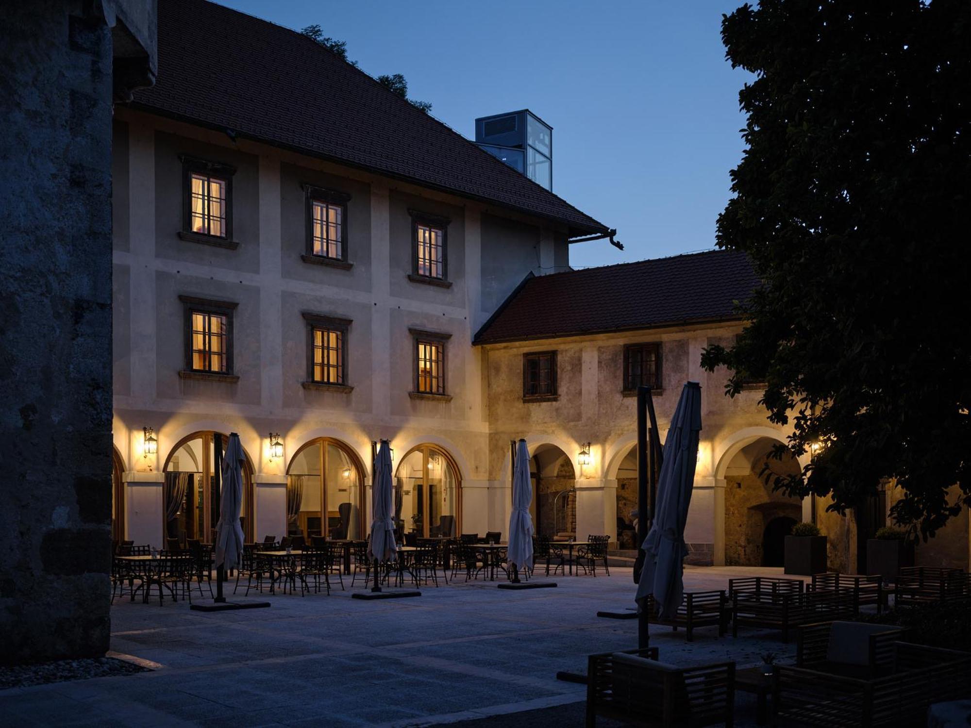 Hotel Grad Otocec - Relais Chateaux المظهر الخارجي الصورة
