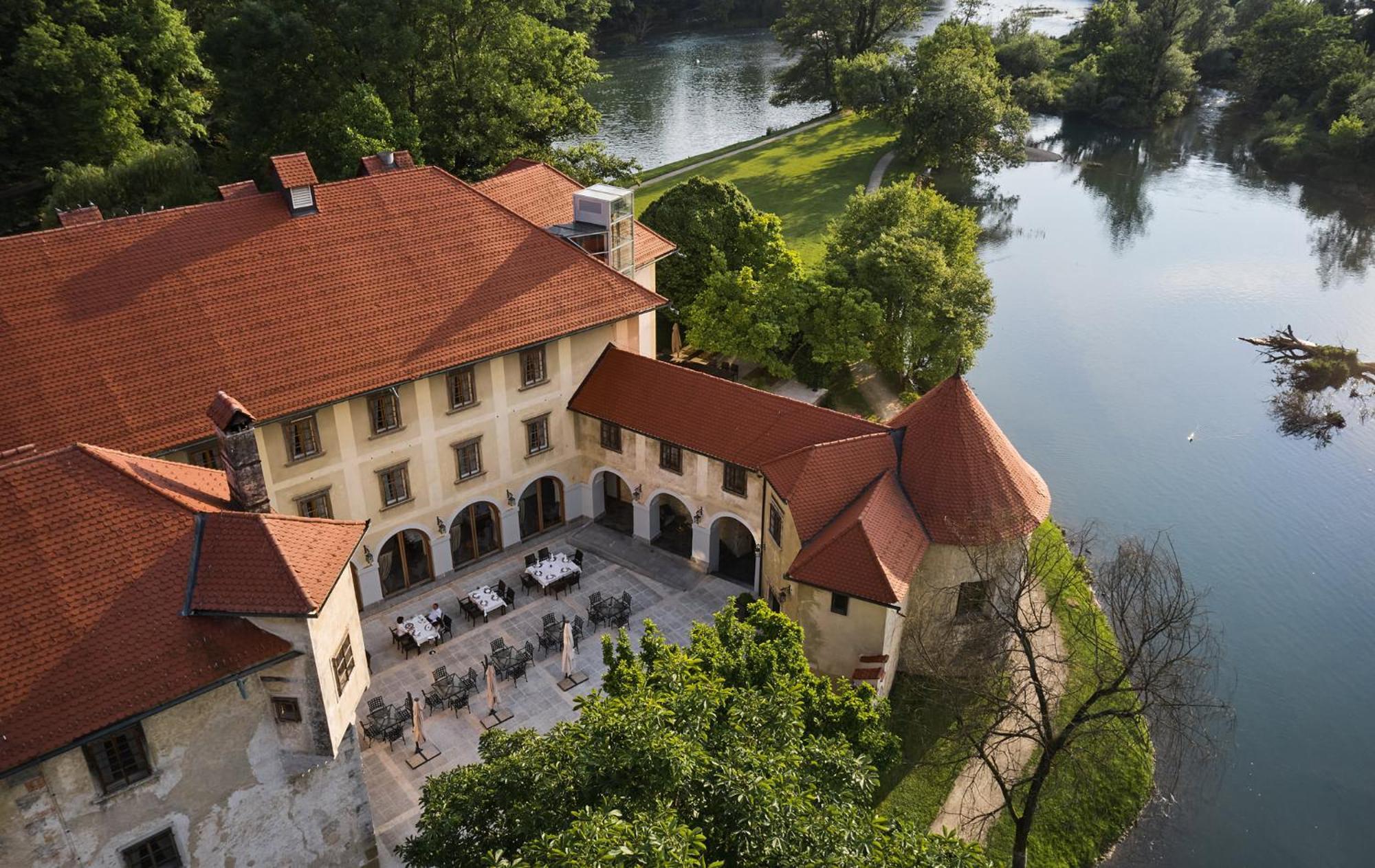 Hotel Grad Otocec - Relais Chateaux المظهر الخارجي الصورة