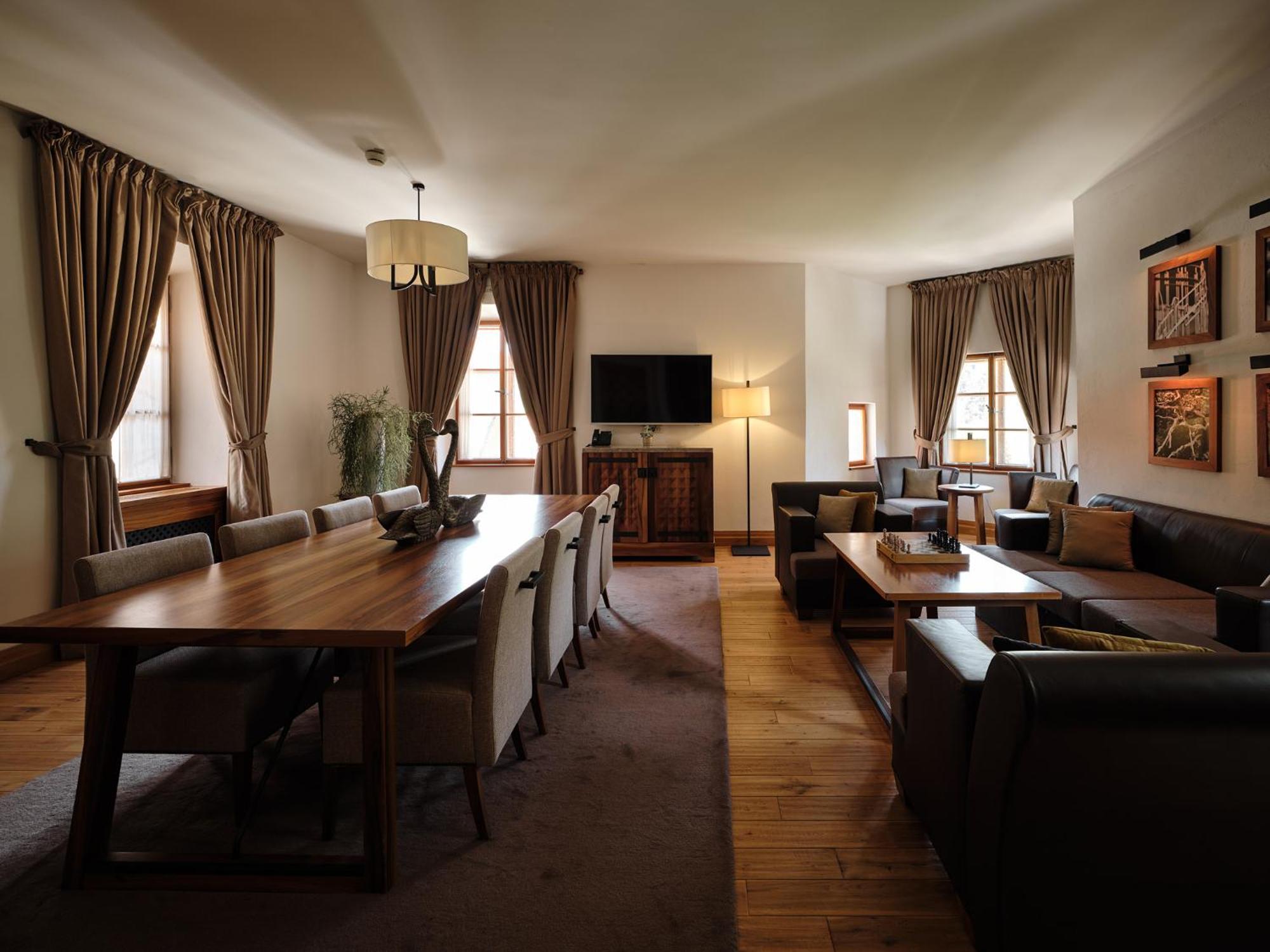 Hotel Grad Otocec - Relais Chateaux الغرفة الصورة