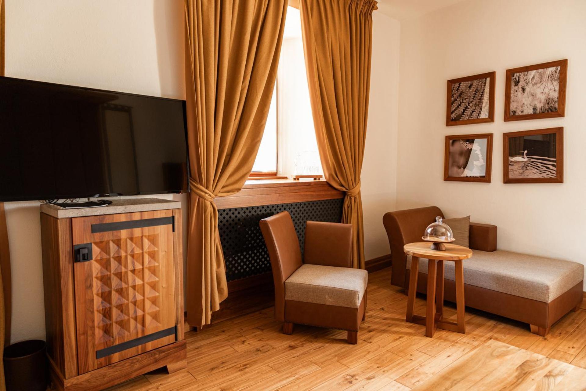 Hotel Grad Otocec - Relais Chateaux الغرفة الصورة